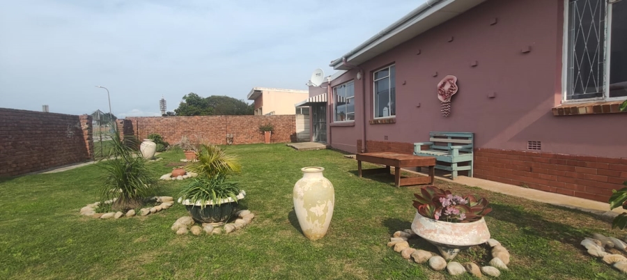 9 Bedroom Property for Sale in Bramhope Eastern Cape